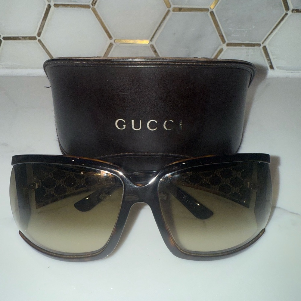GUCCI Brown Monogram Sunglasses
